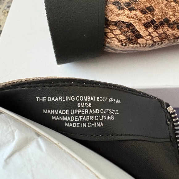 NIB Katy Perry Daarling Combat Boot True Taupe Multi Snake Print Women's Size 6 - Picture 7 of 12